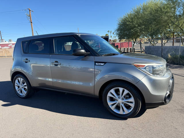 2015 Kia Soul + FWD photo