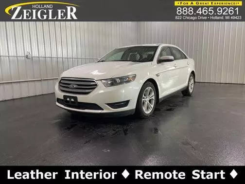 2015 Ford Taurus SEL FWD photo