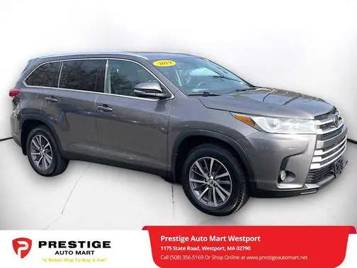2019 Toyota Highlander XLE AWD photo