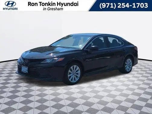 2019 Toyota Camry LE FWD photo