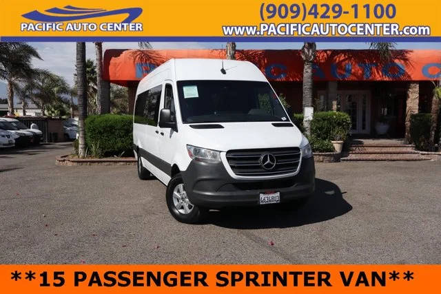 2019 Mercedes-Benz Sprinter  RWD photo