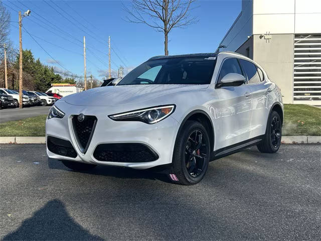 2019 Alfa Romeo Stelvio Ti AWD photo