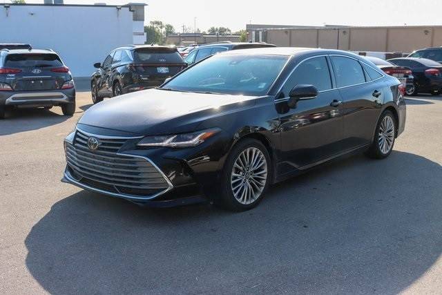 2019 Toyota Avalon Limited FWD photo