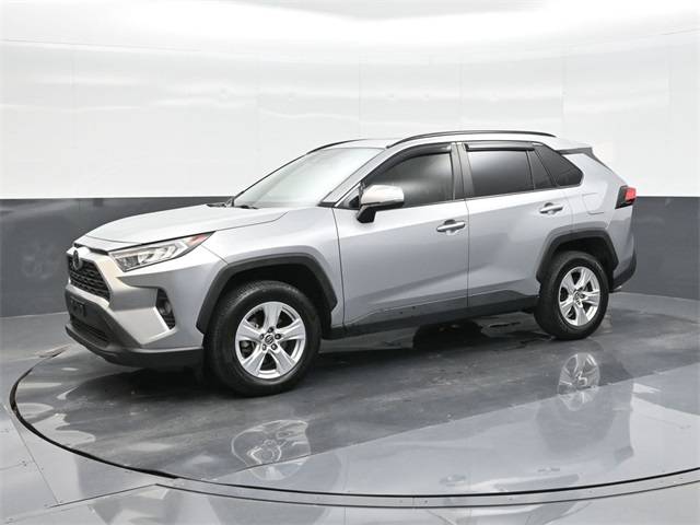 2019 Toyota RAV4 XLE FWD photo