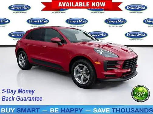 2020 Porsche Macan  AWD photo
