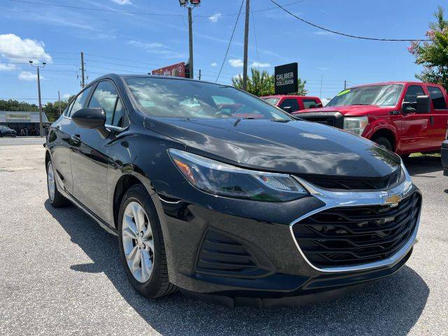 2019 Chevrolet Cruze LT FWD photo