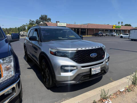 2020 Ford Explorer ST 4WD photo