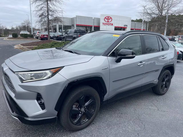 2019 Toyota RAV4 Hybrid XSE AWD photo