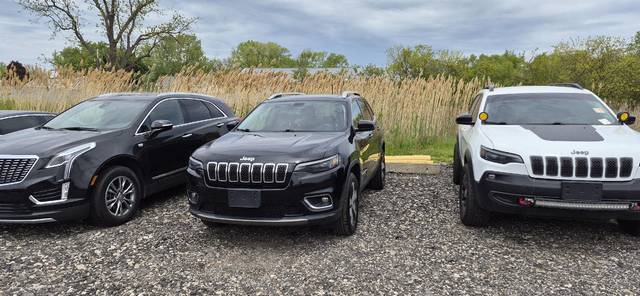 2020 Jeep Cherokee Limited 4WD photo
