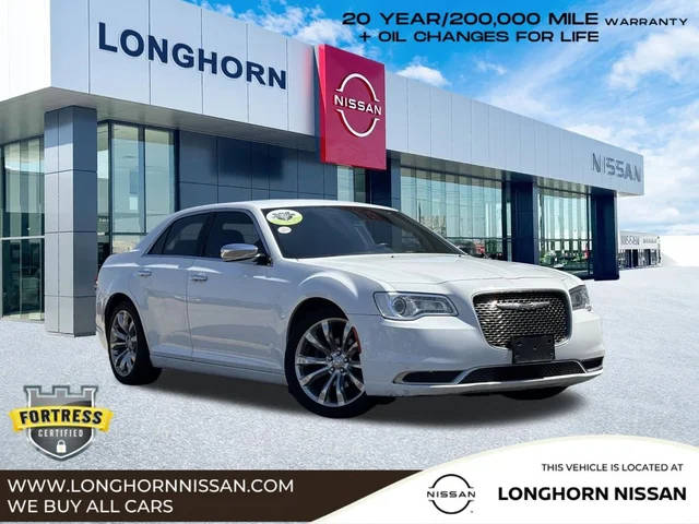 2019 Chrysler 300 Touring RWD photo