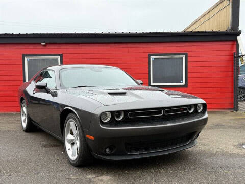 2015 Dodge Challenger R/T Plus RWD photo