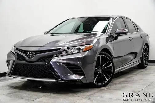 2019 Toyota Camry XSE FWD photo