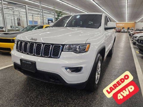 2020 Jeep Grand Cherokee Laredo E 4WD photo