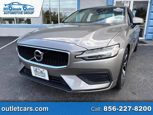2019 Volvo S60 Momentum AWD photo
