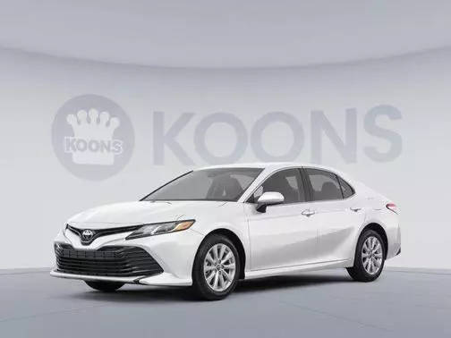 2019 Toyota Camry SE FWD photo