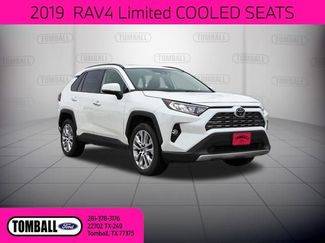 2019 Toyota RAV4 Limited AWD photo