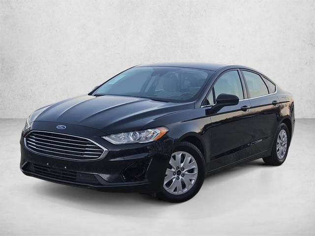 2019 Ford Fusion S FWD photo