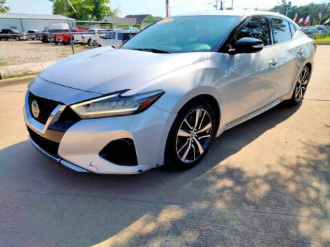 2019 Nissan Maxima SV FWD photo