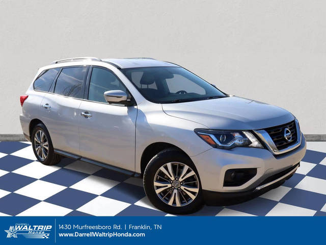 2019 Nissan Pathfinder SL FWD photo