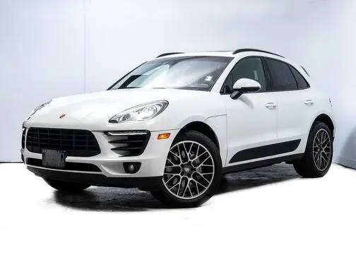 2015 Porsche Macan S AWD photo