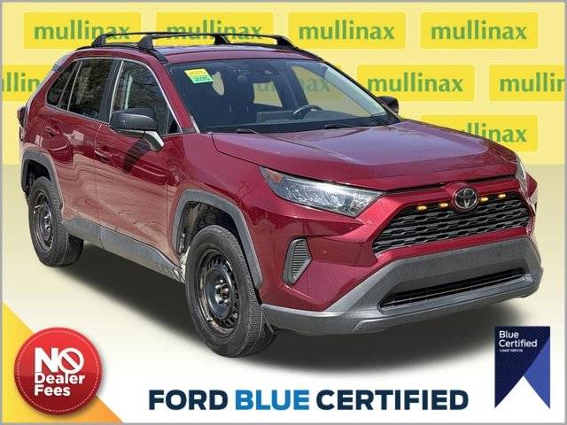 2019 Toyota RAV4 LE FWD photo