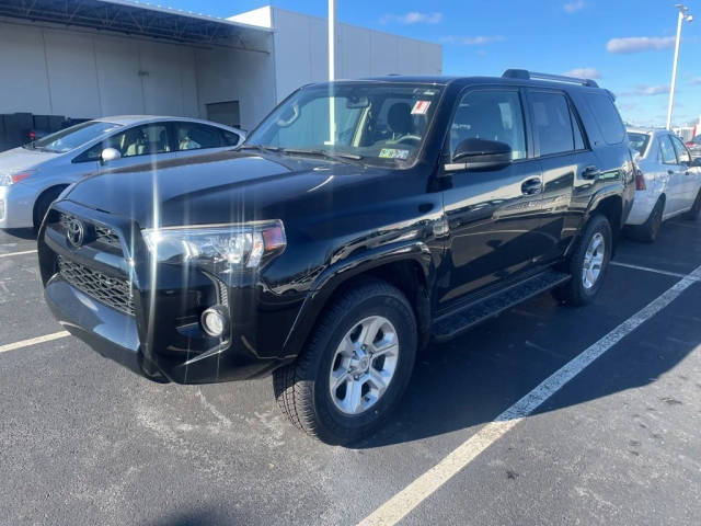 2019 Toyota 4Runner SR5 4WD photo