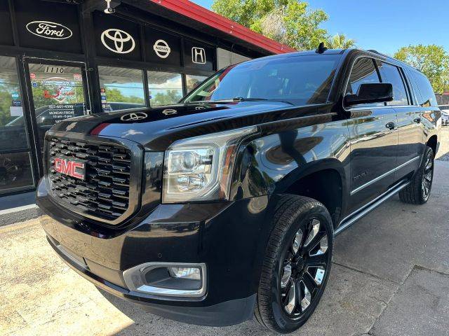 2020 GMC Yukon XL Denali RWD photo