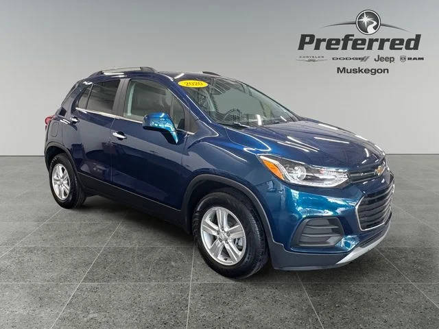 2020 Chevrolet Trax LT FWD photo