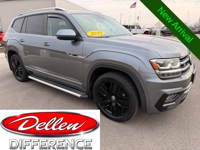 2019 Volkswagen Atlas 3.6L V6 SEL R-Line AWD photo