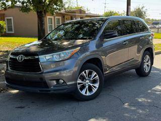 2015 Toyota Highlander XLE FWD photo