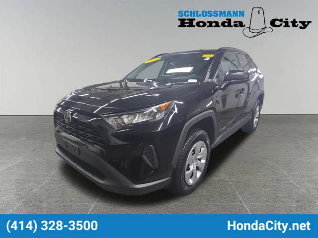 2019 Toyota RAV4 LE AWD photo