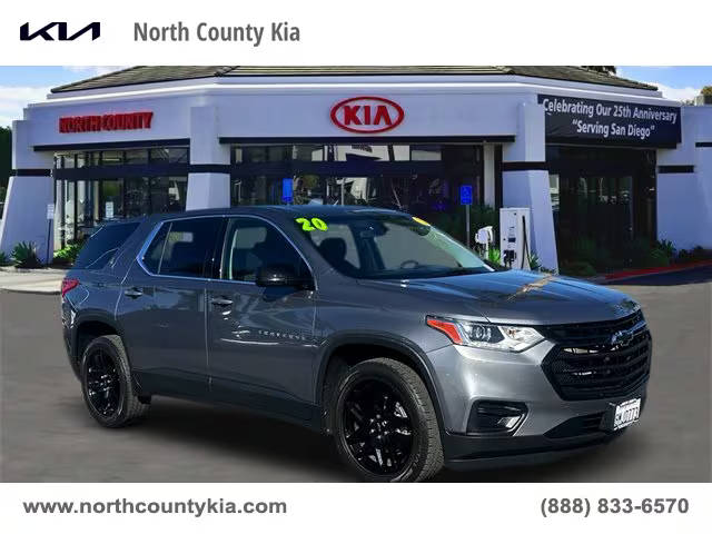 2020 Chevrolet Traverse LS FWD photo