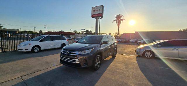 2019 Toyota Highlander LE FWD photo