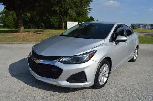 2019 Chevrolet Cruze LT FWD photo