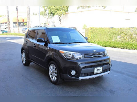 2019 Kia Soul + FWD photo