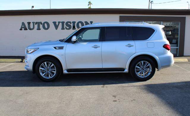 2019 Infiniti QX80 LUXE 4WD photo