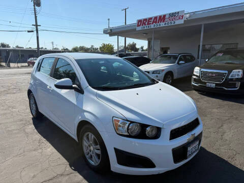 2016 Chevrolet Sonic LT FWD photo