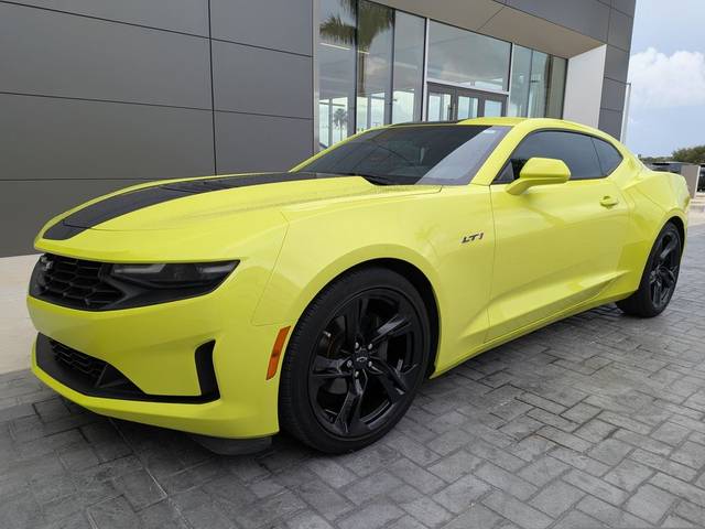 2020 Chevrolet Camaro LT1 RWD photo