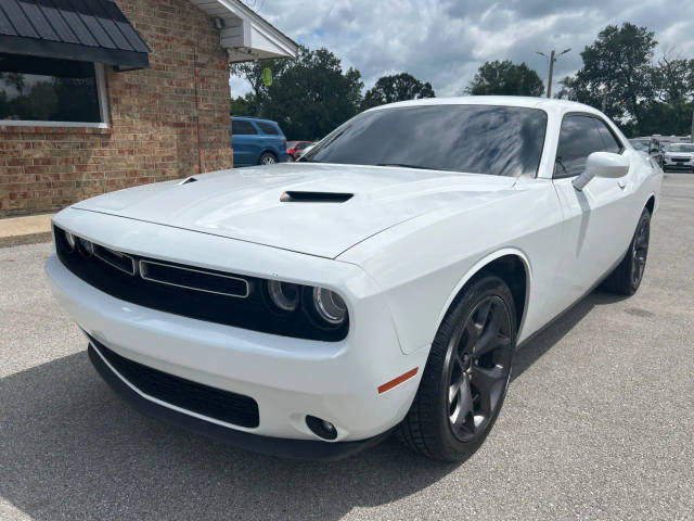 2019 Dodge Challenger SXT RWD photo