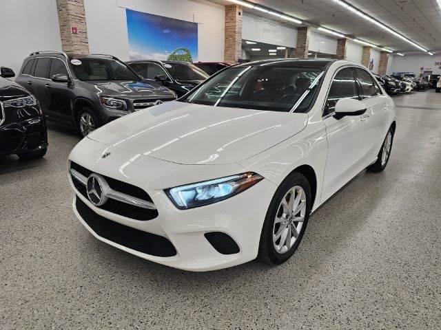 2019 Mercedes-Benz A-Class A 220 FWD photo