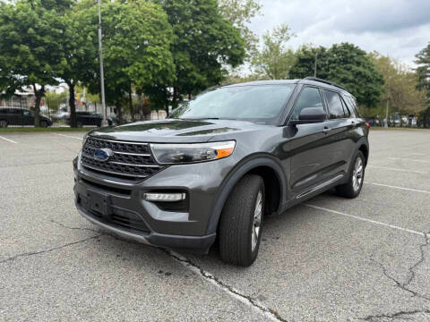 2020 Ford Explorer XLT 4WD photo
