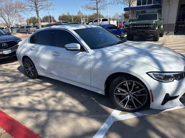 2019 BMW 3 Series 330i RWD photo