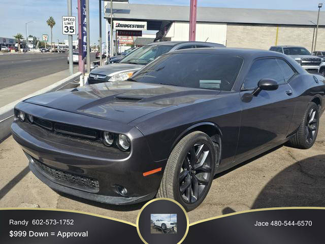 2019 Dodge Challenger SXT RWD photo