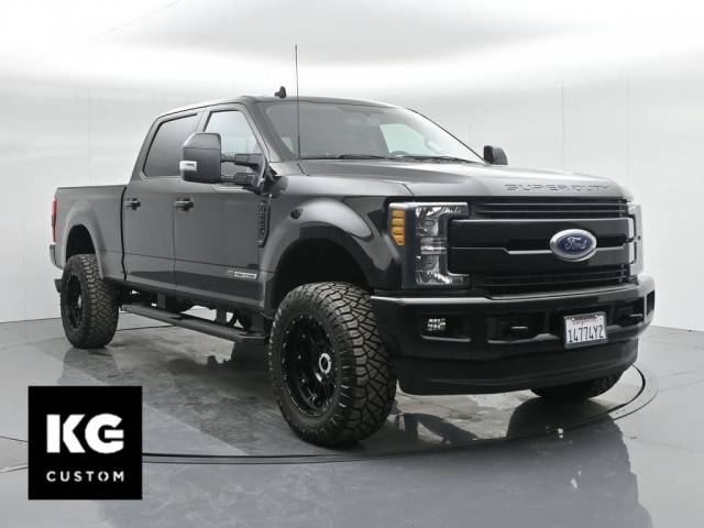 2019 Ford F-250 Super Duty LARIAT 4WD photo