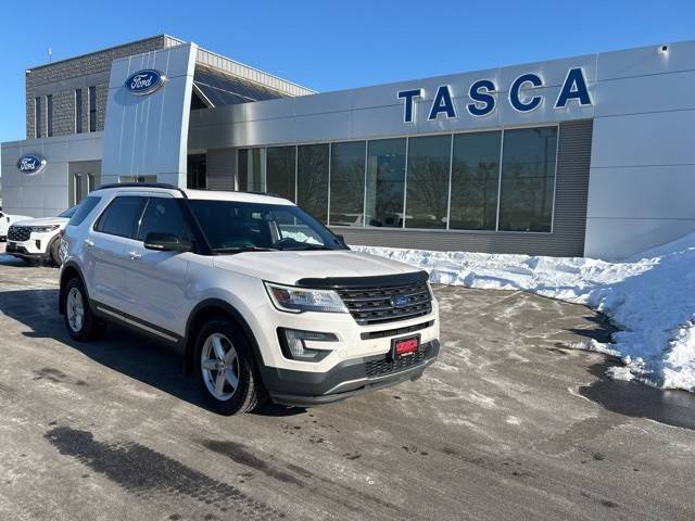 2017 Ford Explorer XLT 4WD photo