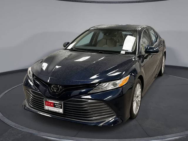 2019 Toyota Camry XLE FWD photo