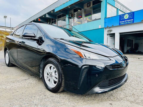 2019 Toyota Prius LE FWD photo
