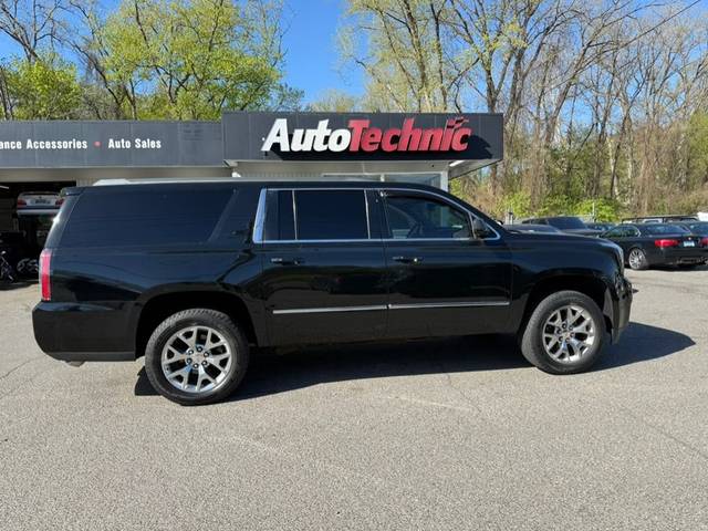 2015 GMC Yukon XL SLT 4WD photo