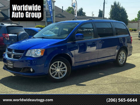 2019 Dodge Grand Caravan SXT FWD photo