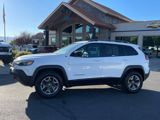 2019 Jeep Cherokee Trailhawk 4WD photo